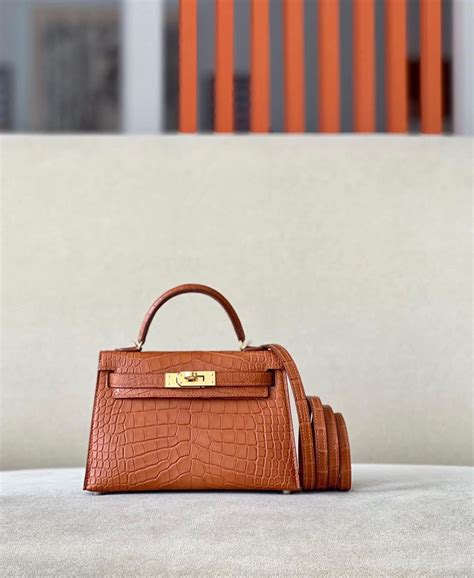 hermes croc kelly wallet price|hermes kelly 20 price.